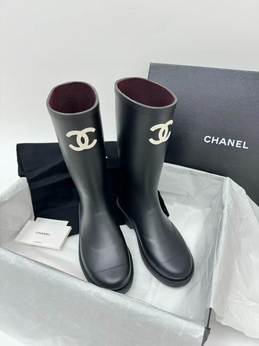 Classic CHANEL Shoes: A Stylish and Versatile Choice for Elegance